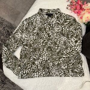 Tahari Women's Green and White Patterned Jacket Size XL